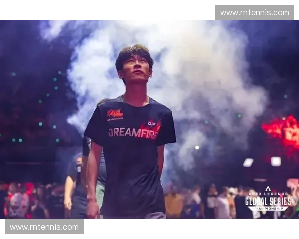 电竞明星背后的奋斗故事：从普通少年到全球舞台的顶尖选手